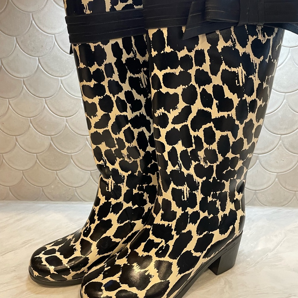 Kate Spade Heeled Animal Print Rainboot Size 8